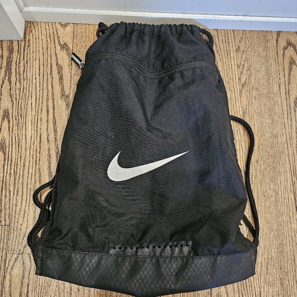 Nike nylon drawstring gym bag